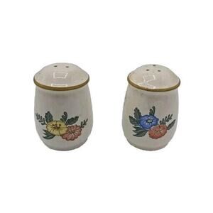 Vintage M. Kamenstein White Floral Novelty Collectible Salt and Pepper Shakers